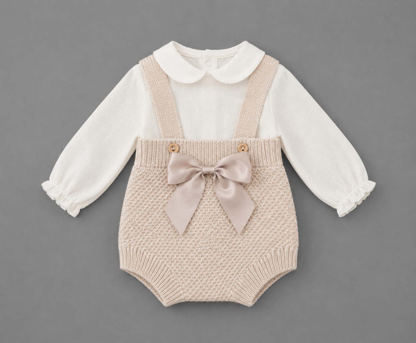 Conjunto Bebé Beige de Punto con Lazo