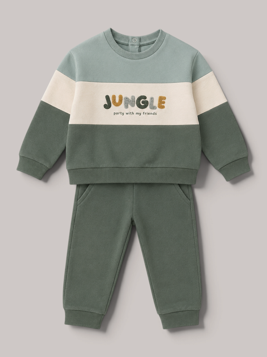 Conjunto de dos piezas NAVIA para niño en verde y beige con sudadera de bloques de color y pantalón a juego