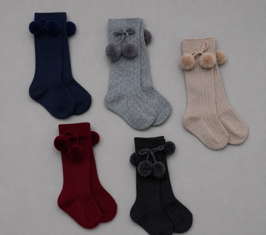 Calcetines Altos con Pompones para Bebé