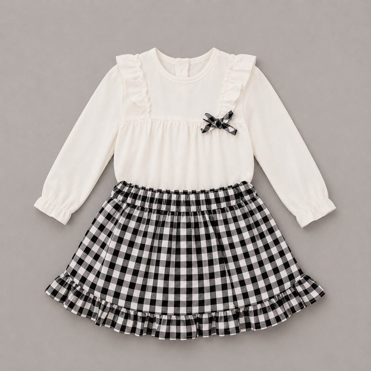 Conjunto niña blusa blanca volantes lazo falda cuadros vichy negro