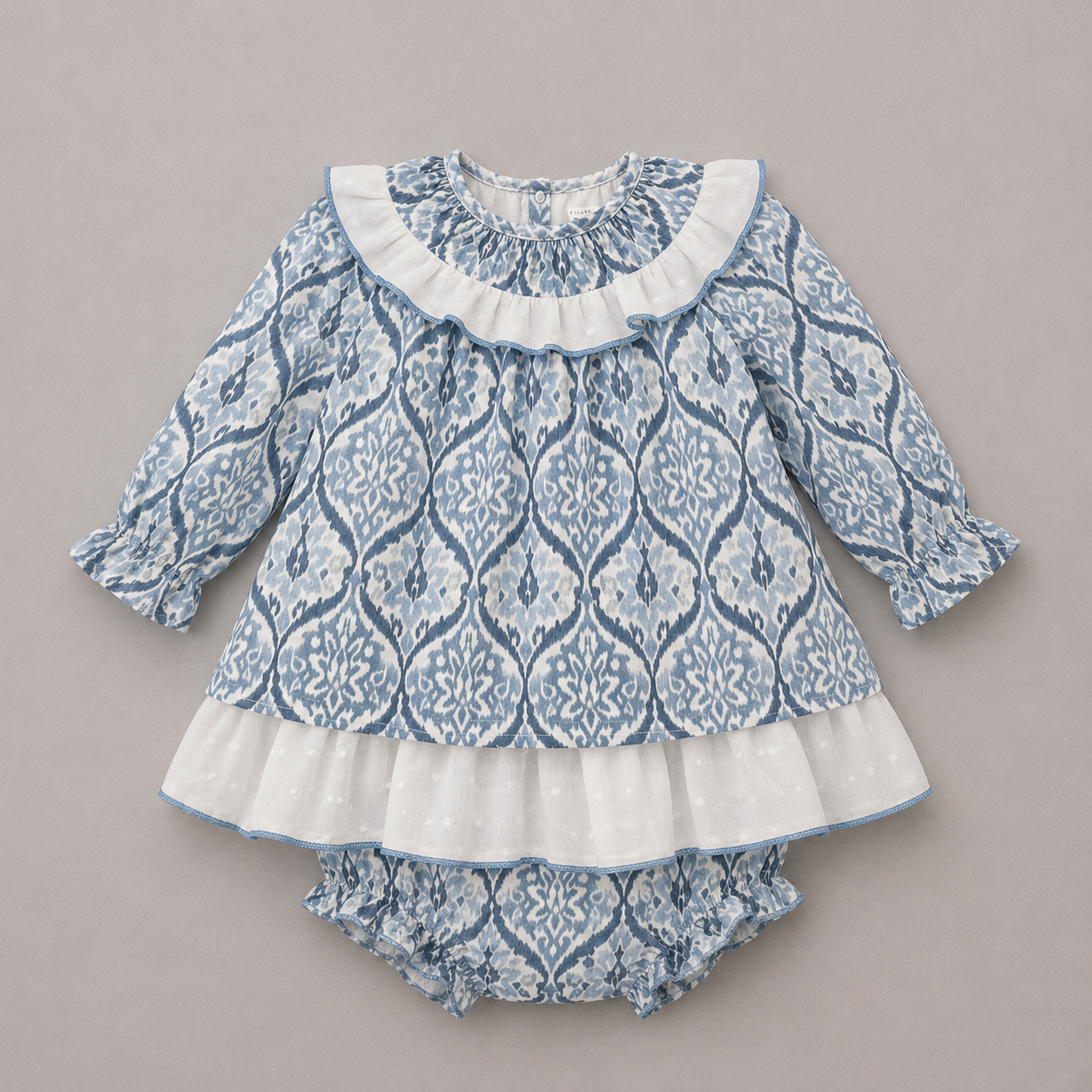 Conjunto bebé niña vestido ikat azul cuello volante blanco braguita
