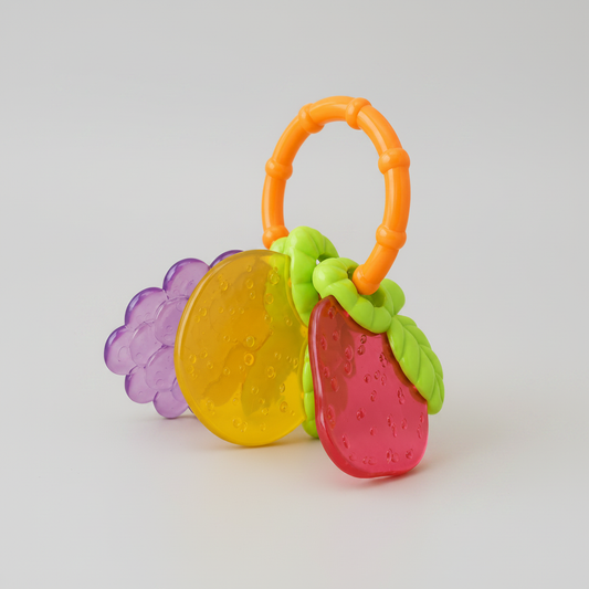 Mordedor frutas para bebé Kiokids sobre fondo gris perla