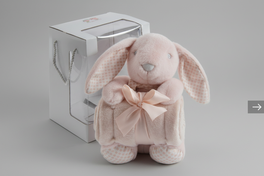 Muñeco Conejito con Manta Rosa