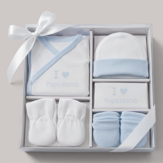 Canastilla de regalo NAVIA Primer Amor con ropa de algodón suave en tonos azul pastel y blanco para recién nacido